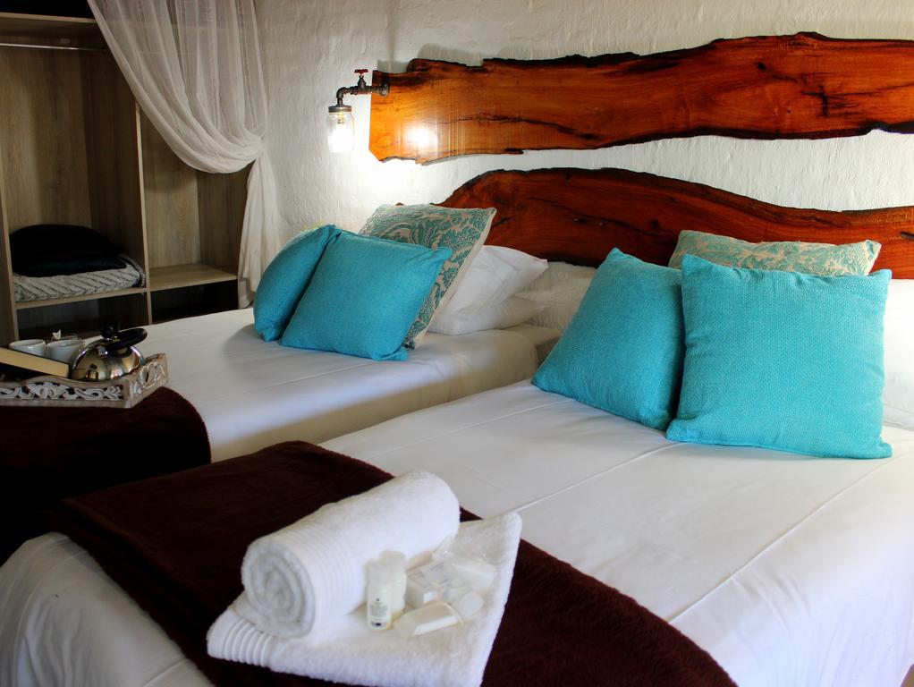 Waterfall Guesthouse Ράστενμπεργκ Εξωτερικό φωτογραφία